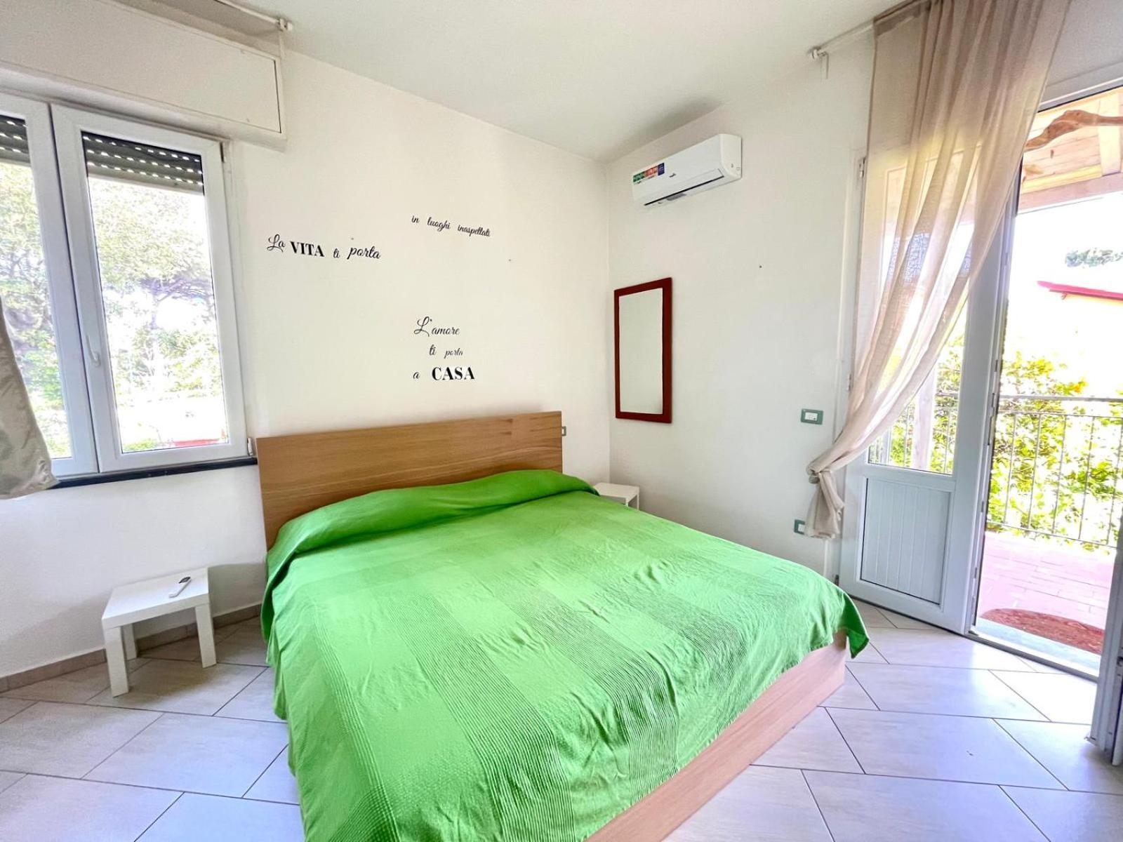 Pineta Apartament Tirrenia Exterior foto
